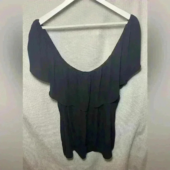 Torrid 4 Off The Shoulder Blouse - Picture 2 of 5